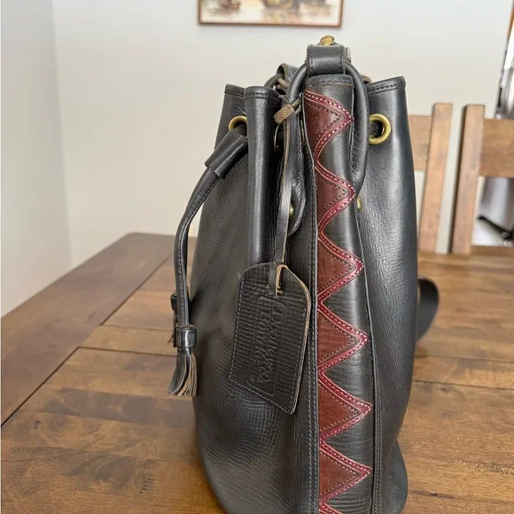 Vintage Dooney & Bourke Black Latigo Leather Bucket Bag Brass Western Boho - Picture 4 of 16